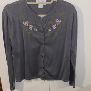 So Club Collection embroidered gray cardigan